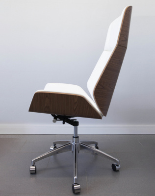 Кресло из натуральной кожи, каркас дерево арт. FX-BC06 - купить в Краснодаре. Цена 34 820.52 руб.