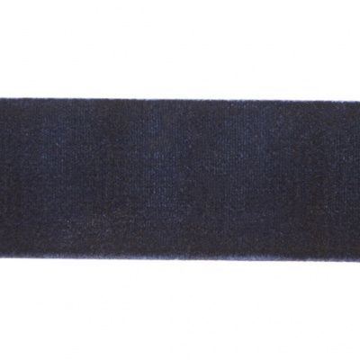 Лента бархатная нейлон, шир.25 мм, (упак. 45,7м), цв.180-т.синий - купить в Краснодаре. Цена: 800.84 руб.